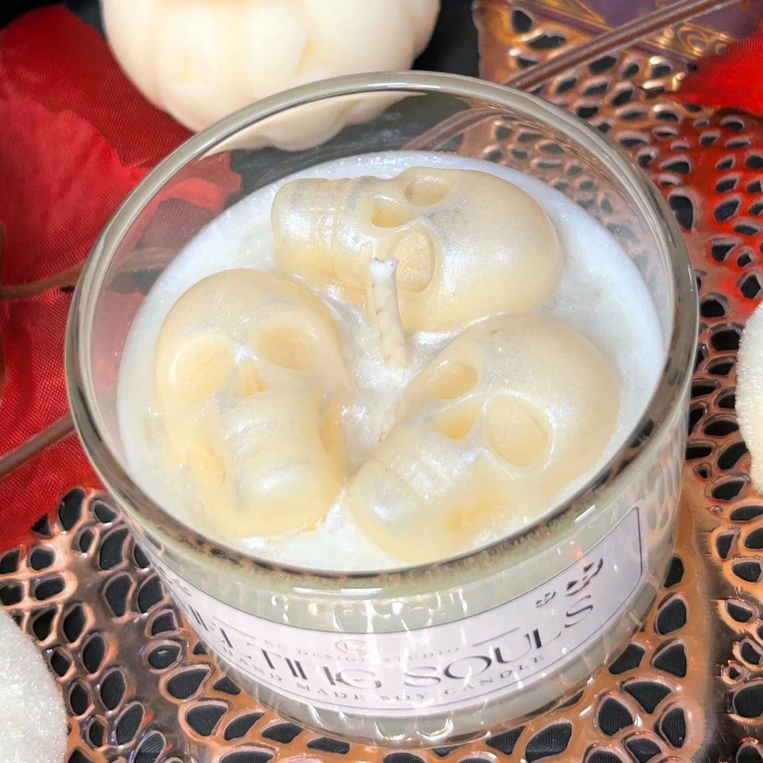 Melting Souls Halloween candle featuring three melting skulls, inspired by gothic décor and the Corpse Bride aesthetic.